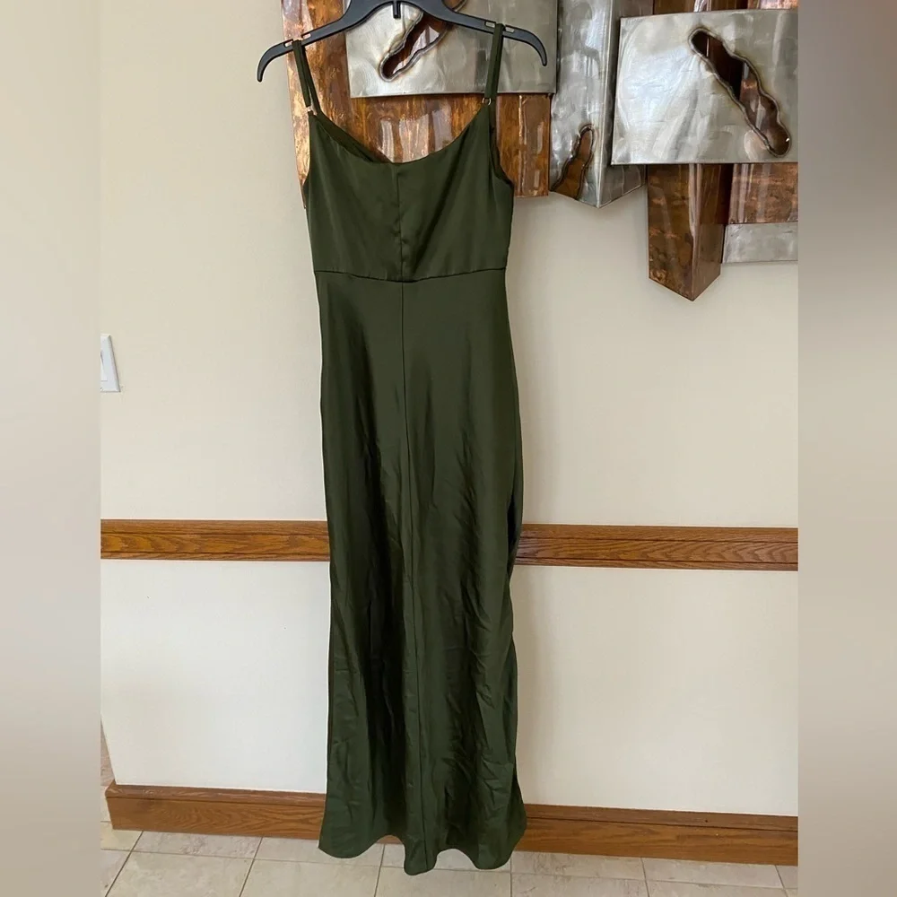 Revelry Skye Satin Dress Green size 8
